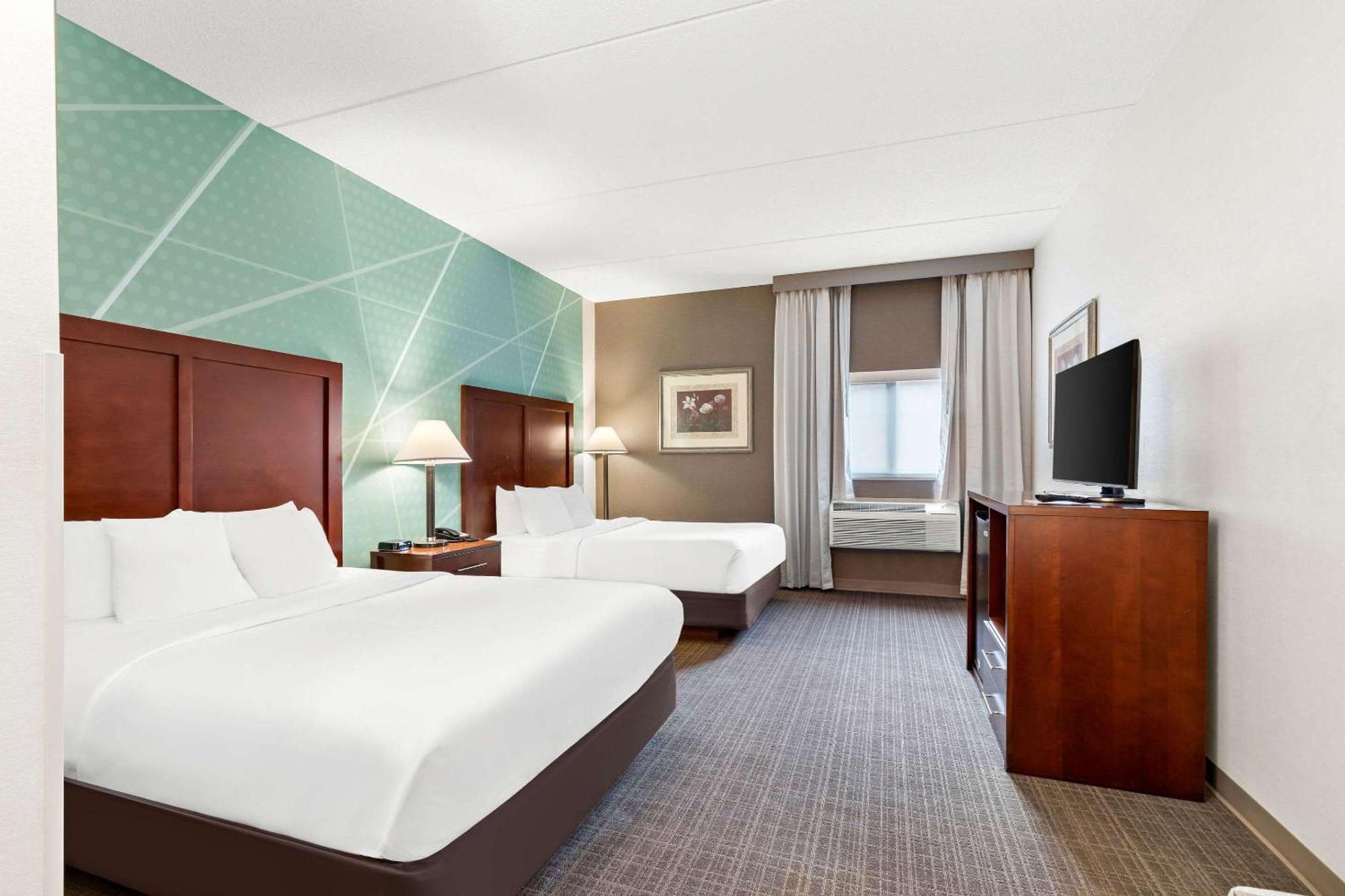 Comfort Inn Pocono Lakes Region Lake Ariel Bagian luar foto