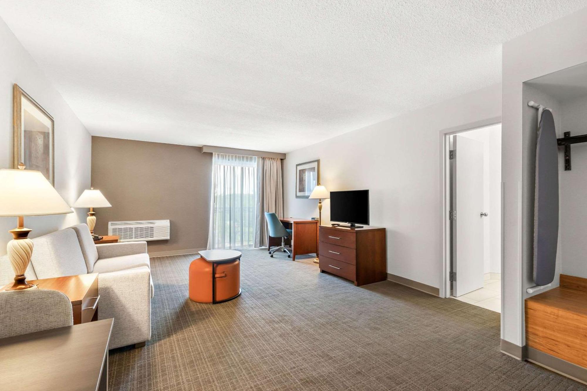 Comfort Inn Pocono Lakes Region Lake Ariel Bagian luar foto