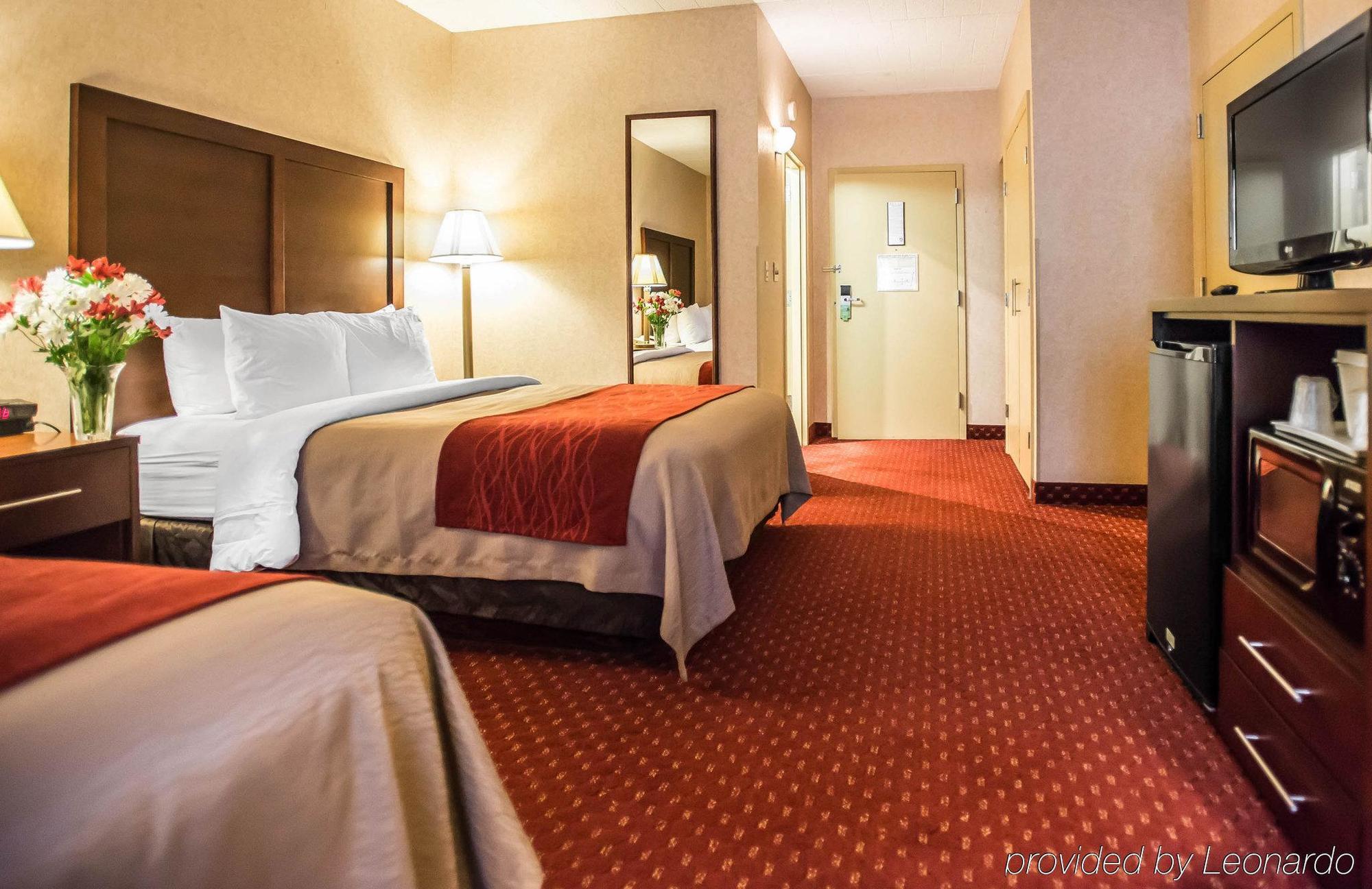 Comfort Inn Pocono Lakes Region Lake Ariel Bagian luar foto