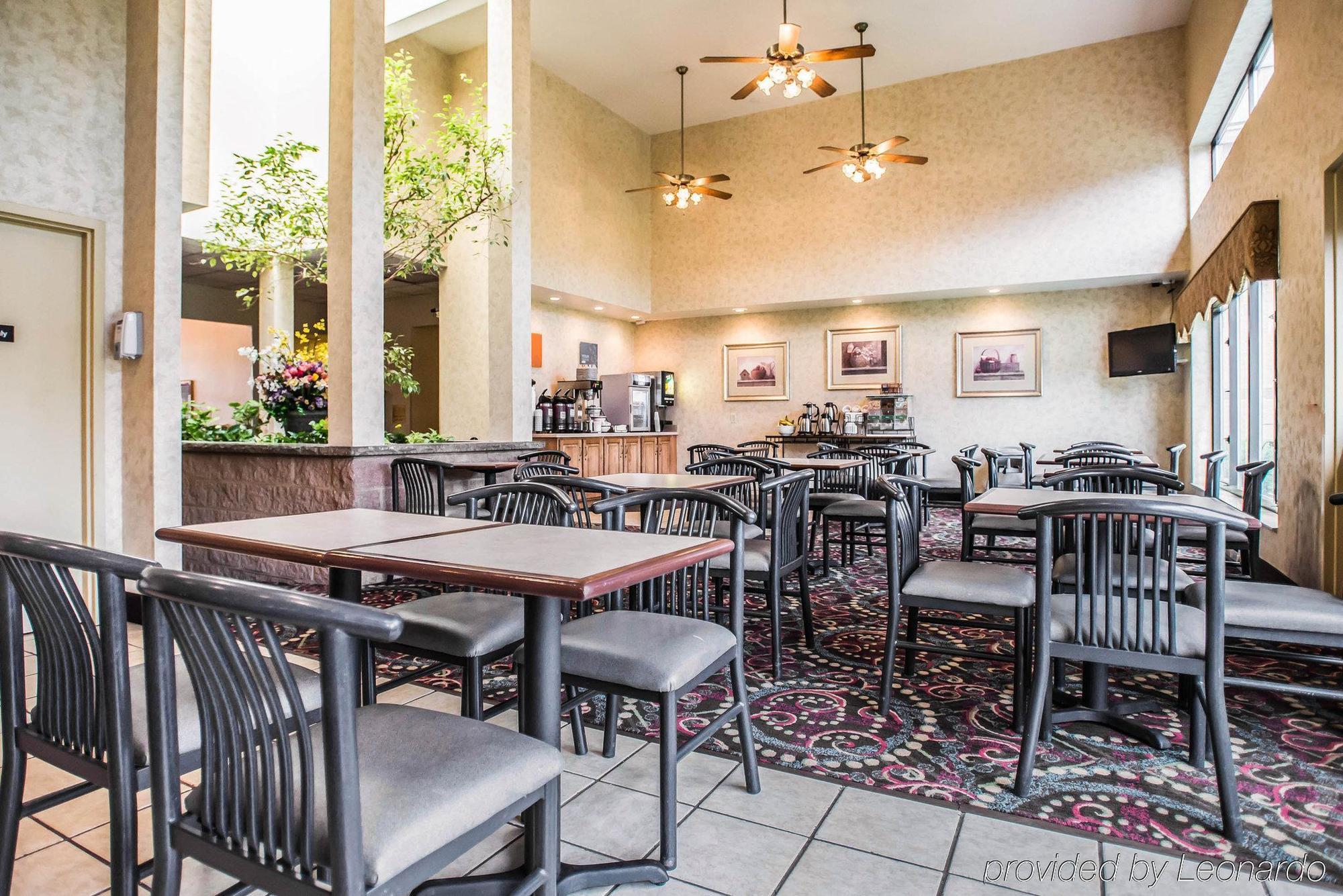 Comfort Inn Pocono Lakes Region Lake Ariel Bagian luar foto