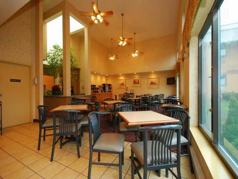 Comfort Inn Pocono Lakes Region Lake Ariel Bagian luar foto